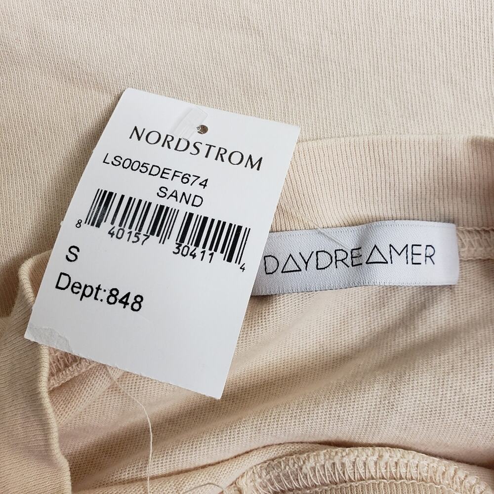 DAYDREAMER Womens S Def Leppard Stacked Crop Graphic Tee NEW - Picture 9 of 11